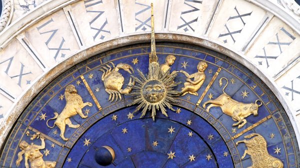 KURZ-HOROSKOP für April 2019 Astrologische Beratung